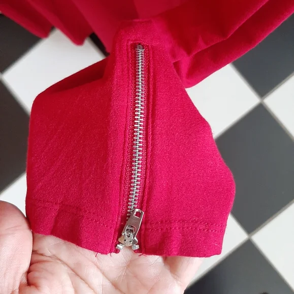 Top - Picture 3 of 6